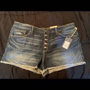 NWT universal thread Jean shorts